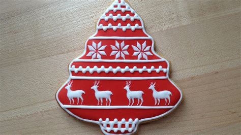 Free for commercial use no attribution required high quality images. How To Decorate A Christmas Cookie - Reindeer Pattern ...