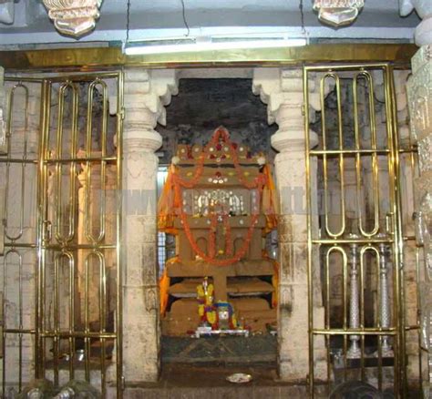Mantralaya Raghavendra Swamy Temple Tour Top Tour Packages Tempo