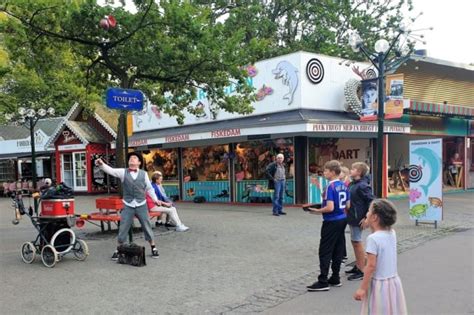 Dyrehavsbakken Kopenhagen Denemarken Attracties Oudste Pretpark Ter