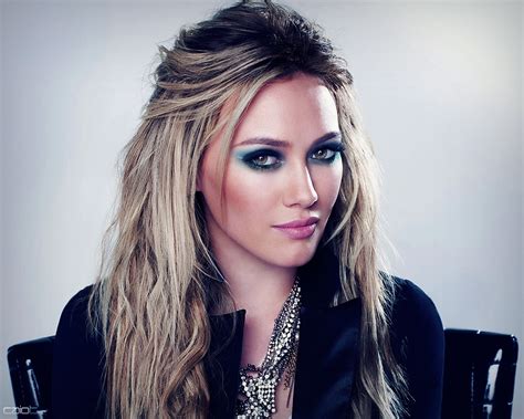 Hilary Duff New Hot Wallpapers Blue Image