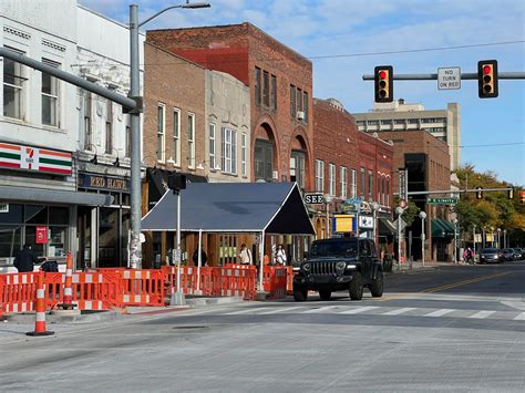 Crane installation projects temporarily closing 2 downtown Ann Arbor