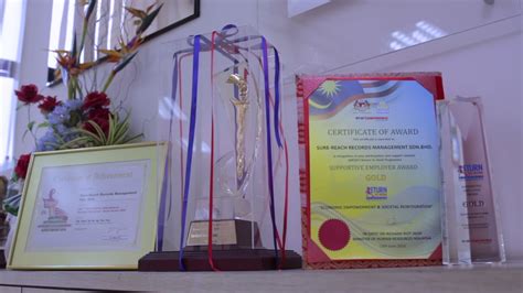 This company is the main trading arm within the kts group of companies. M Xpress Sdn Bhd - YouTube
