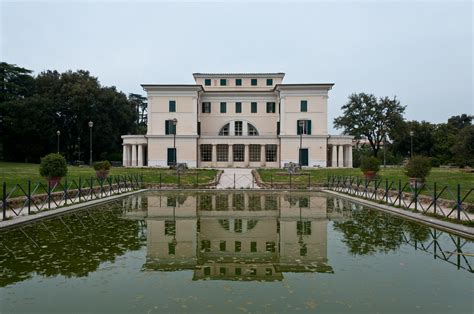 Villa Torlonia Villa Torlonia è Una Villa Di Roma Oggi Pu Flickr