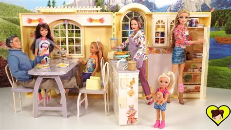 La Familia Barbie Y La Nueva Casa De Los Abuelos Juguetes De Titi