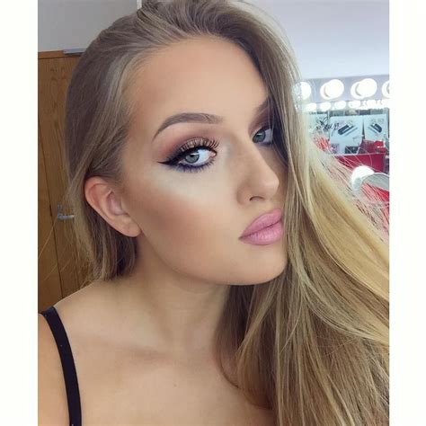 See This Instagram Photo By Tianacosmetics 1 874 Likes Makeup Artist