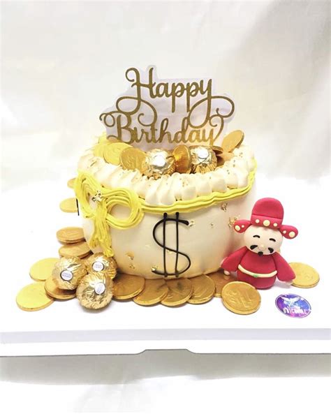 Happy Birthday Money Cake Design