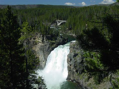 Guide To The Best Waterfalls In Yellowstone National Park World Of