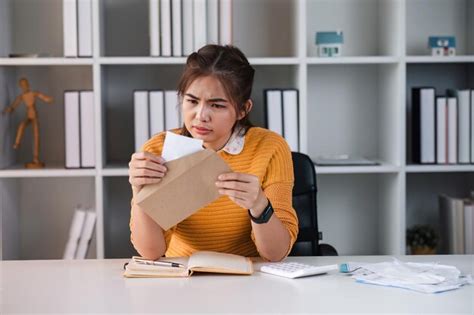 Premium Photo Worried Frustrated Woman Shocked By Bad News Or Rejection Reading Letter