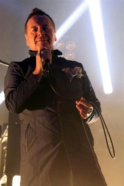 Pin By Pascale On Simple Minds Jim Kerr Simple Minds Singer