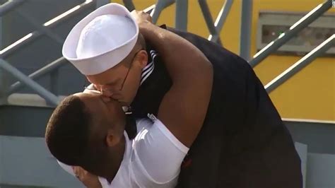 Sailors Homecoming Kiss Sparks Outrage Cnn Video