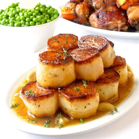 21 incredible vegetable side dishes to serve at thanksgiving dinner. Garlic Thyme Fondant Potatoes a homey yet elegant side dish!