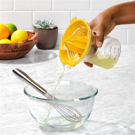 Oxo Large 2 In 1 Citrus Juicer Ares Kitchen And Baking Supplies