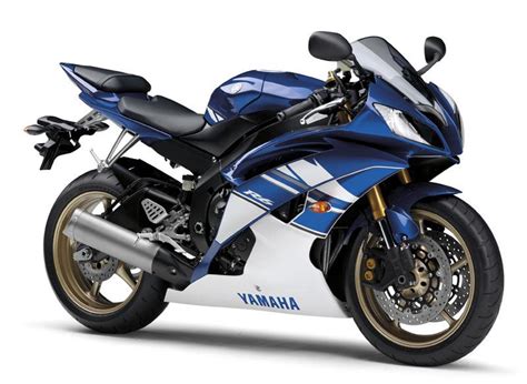 Built on the 28 nm process, and based on the wani graphics processor, the device supports directx 12. Take part in our 2010 Yamaha R6 test - now closed | MCN