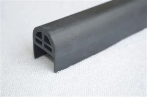 Epdm Solid Rubber Seals Black Color At Best Price In Vasai By Espee