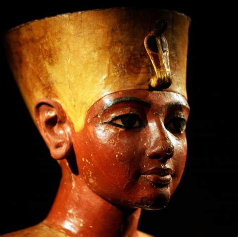 How Did King Tut Die New Theory About Tutankhamun Cause Of Death