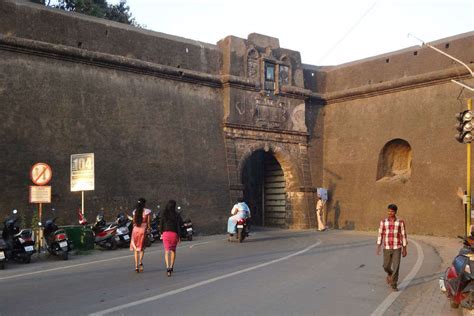 The Moti Daman Fort And Lighthouse Daman Times Of India Travel