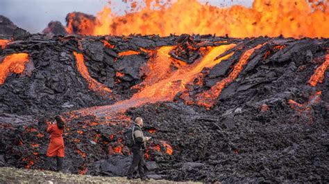 Island Vulkanausbruch Bei Reykjavik Erzeugt Großen Erdriss Geo