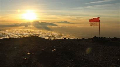 Gunung Semeru Sunrise Indonesia Wallpaperbook Volcano