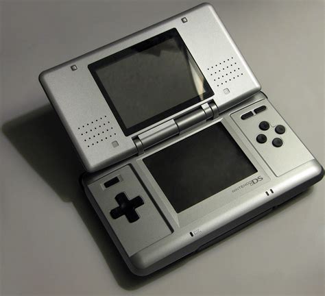 It is a slimmer, brighter, and more lightweight redesign of the original nintendo ds. Nintendo DS Lite