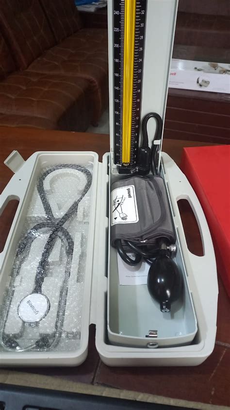 Mercury Bp Apparatus With Stethoscope Yuwell Sphygmomanometer