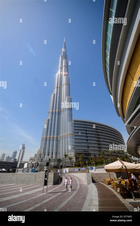The Burj Khalifa Skyscraper In Dubai Uae The Worlds Tallest Building