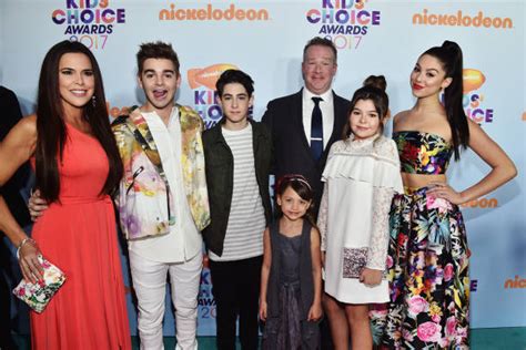 Nickelodeon S The Thundermans Celebrate Their 100th Episode Photos And Images Getty Images