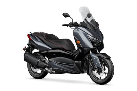 2022 Yamaha Xmax Guide • Total Motorcycle