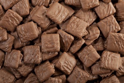 Add the vanilla or chocolate extract to bring a kick to the chocolaty flavor. Milk Chocolate Graham Crackers | Bulk Unwrapped ...