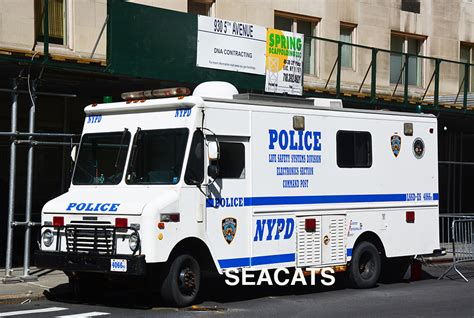New York Police Department Nypd 1993 Step Van Life Safet Flickr