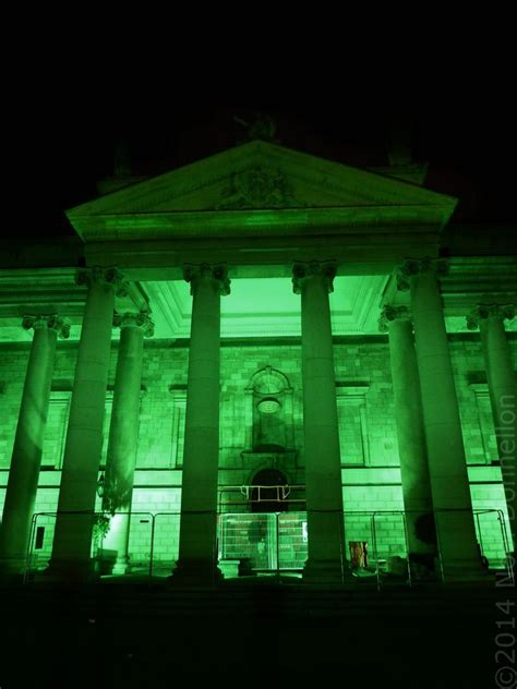 One of the exciting features (for coin and banknote collectors) is their new visitor centre. Bank of Ireland, College Green, Dublin #GoGreen4StPatricks ...