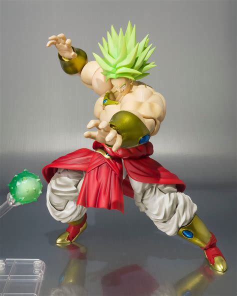 Buy now today with high quality & free shipping at dragonballzmerch.com ! SDCC 2016 SH Figuarts Dragon Ball Z Broly Premium Color Version Photos - The Toyark - News