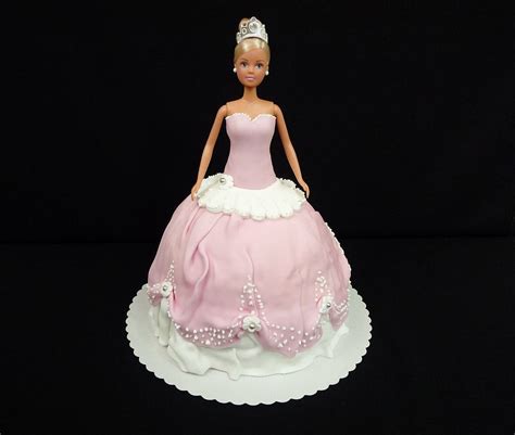 Maybe you would like to learn more about one of these? √ Barbie Torte Selber Machen Einfach | Fischlexikon