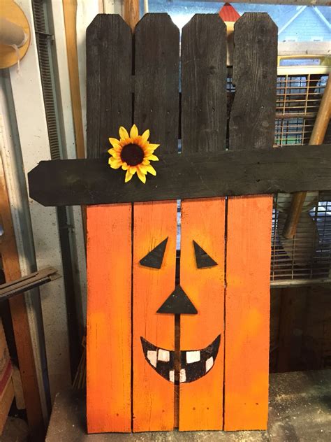 We would like to show you a description here but the site won't allow us. Halloween pumpkin upcycle picket fence | Picket fence ...