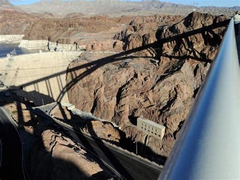 Hoover Dam Bypass Bridge Closed By Womans Threat To Jump