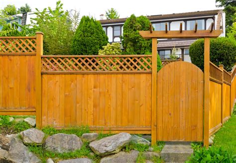 But the way that you paint it can affect the way it fits into the space. 75 Fence Designs and Ideas (BACKYARD & FRONT YARD)