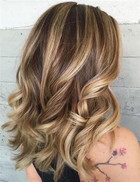 25 blonde highlights for women to look sensational haircuts and hairstyles 2021