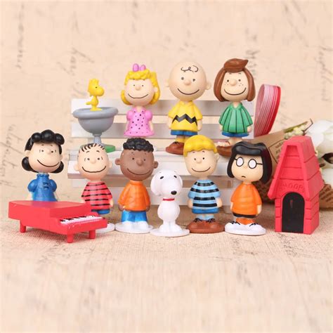New 12pcsset The Peanuts Charlie Brown Woodstock Puppy Dog Anime