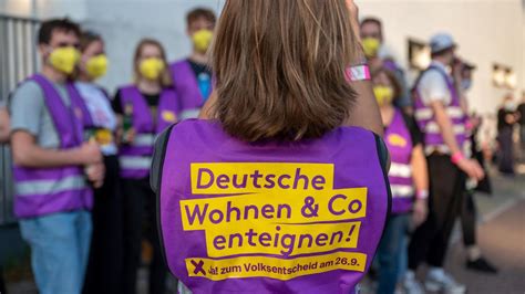 Volksentscheid Berlin Stimmt Für Enteignung Großer Wohnungskonzerne