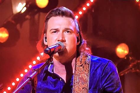 Watch Morgan Wallen Makes His Snl Debut Two Months Late
