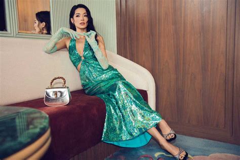 47 year old shu qi is so beautiful the person is loose and the flesh is tight with a variety