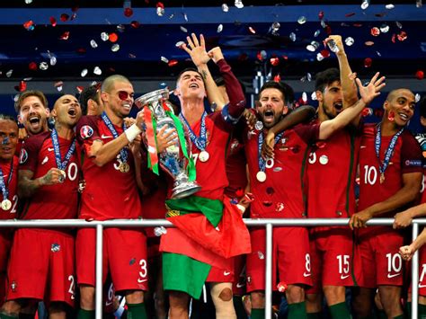 Tudo o que precisa de saber sobre as competições profissionais de futebol em portugal pode encontrar aqui! Futebol em Portugal Portugal Top de Portugal Portugal ...