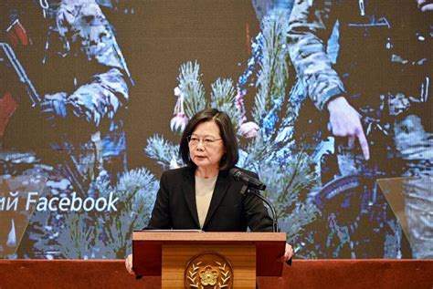 Taiwan Lanjut Tempoh Perkhidmatan Ketenteraan Mandatori Sinar Harian