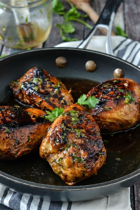Place chicken in a gallon size resealable bag, pour marinade over chicken. Cilantro Lime Chicken - Mother Thyme