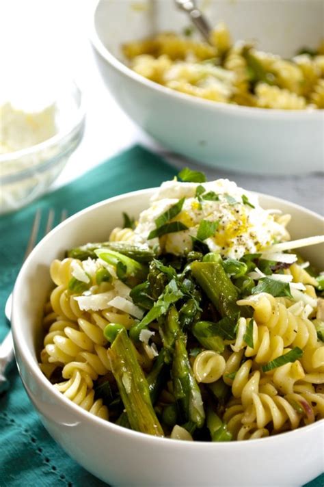 Stir in the vegetables, then stir in the cooked penne. Spring Vegetable Pasta with Lemon Herb Ricotta
