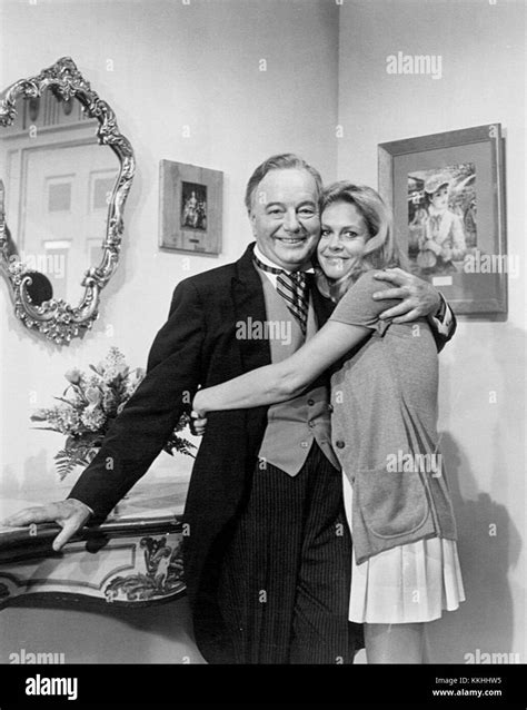 Maurice Evans Elizabeth Montgomery Bewitched 1971 Stock Photo Alamy