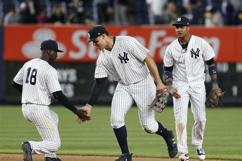 Uncle Mikes Musings A Yankees Blog And More Baseballs Postseason