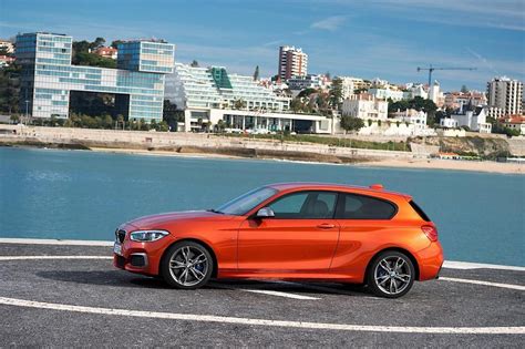 Explore new bmw models and locate a dealer today. BMW 1 Series 3 doors (F21) Photos and Specs. Photo: BMW 1 Series 3 doors (F21) configuration and ...