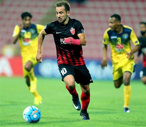 3,00 m € loris benito: Agente de Éverton Ribeiro se reúne com diretoria do Flamengo.