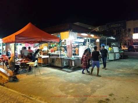 Century langkawi beach hotel è un hotel a 5 stelle, collocato a 0.7 km dal fiume sungai teriang. MaKaN JiKa SeDaP: Makan Malam Di EE Burger Pekan Rabu ...