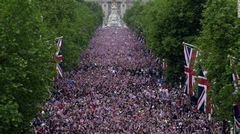 Whats On During Diamond Jubilee Weekend Cnn